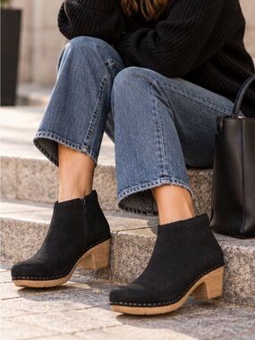 Dansko Maria Black Nubuck Leather Boot EUR 36 Zip Professional Bootie clog